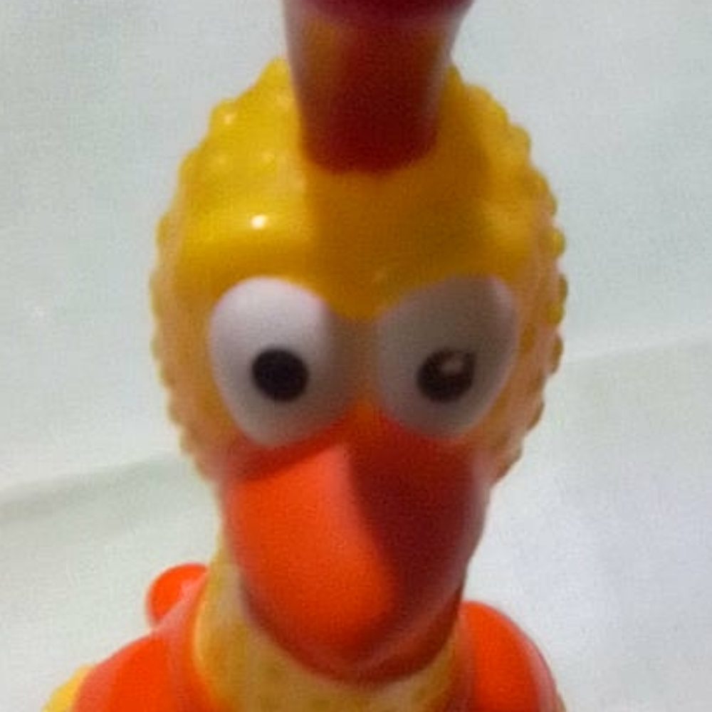 Chew Toy Dave and Busters Rooster 🐓 Chicken rubber squeak toy New Without Tags